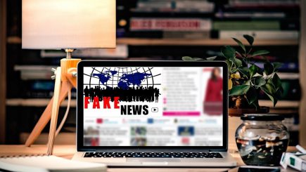 În era digitală: Reconsolidarea încrederii publicului în mass-media