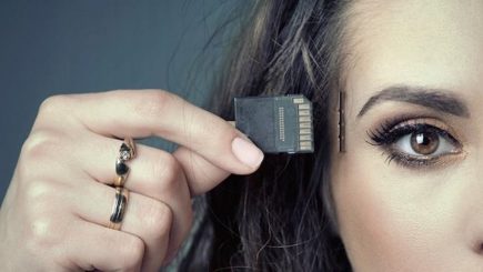 Prețul pe care oamenii îl plătesc pentru creativitate. Keep your memories safe!