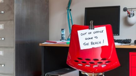 Să lucrezi patru zile pe săptămână, dar să fii plătit pentru cinci: Prea frumos ca să fie adevărat?
