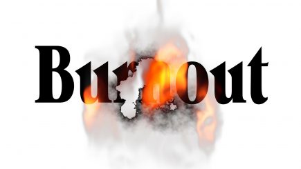 Despre Burnout. Știi ce să pui pe foc, ca să nu arzi de tot?