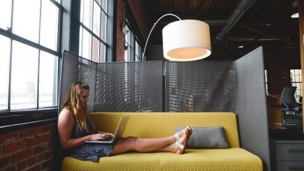 EY și-a lansat propria platformă pentru freelanceri