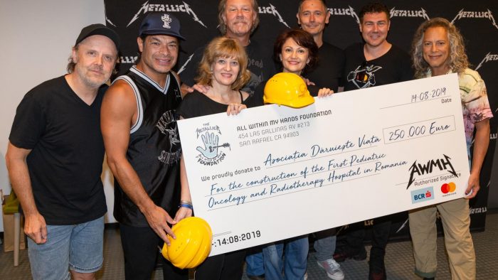 Ce învățăm din gestul trupei Metallica, care a donat 250.000 de euro pentru inițiativa #NoiFacemUnSpital