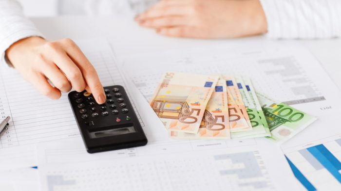 Salariile din mediul privat ar putea crește cu până la 10% în 2025