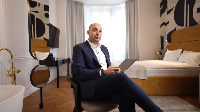 „Oamenii caută experiențe personalizate, nu hoteluri standard” - Daniel Alecu, coproprietar Ecletico Villa, despre locurile ideale pentru întâlniri cu echipa