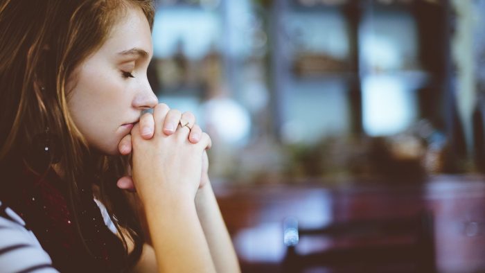 Zece beneficii ale meditației mindfulness în viața de zi cu zi. Descoperă cum îți poate transforma mintea și corpul