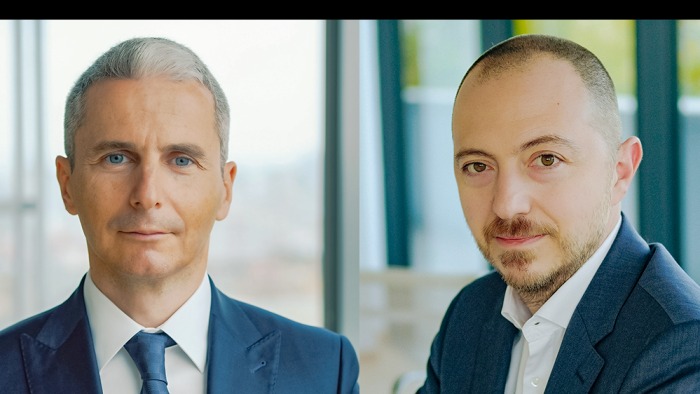 Opt din zece organizații anticipează creșterea investițiilor în AI | STUDIU