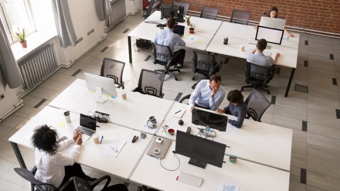 Doar patru din zece angajați înțeleg pe deplin beneficiile pe care le au | STUDIU