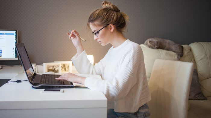 Economia gig și freelancingul: redefinirea carierei tradiționale