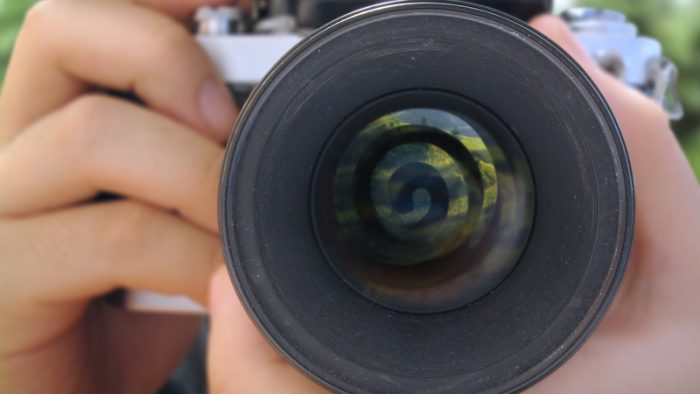Poveste de brand: De la ce vine numele Nikon