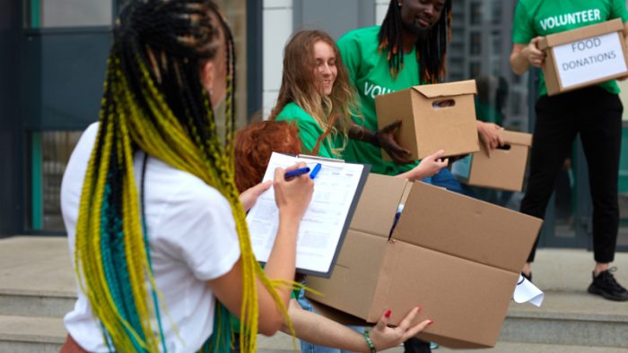 Cum să îți valorifici experiența voluntariatului într-o aplicație de job