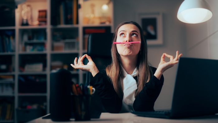 Quiet quitting și demotivarea tăcută: Angajații rămân, dar nu se mai implică