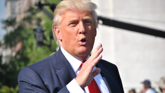 Donald Trump amână cu mai bine de o lună aplicarea taxelor vamale de 50% pentru UE