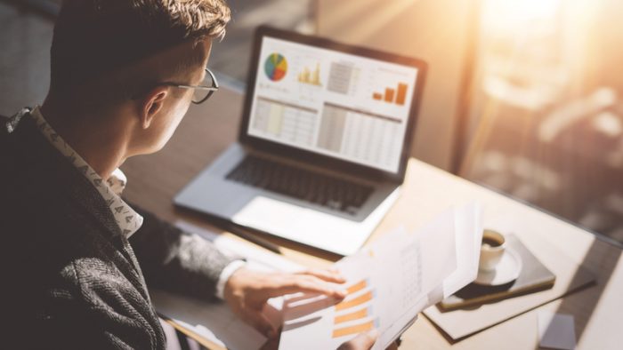 Documente importante dar neactualizate? Cum le verifici eficient într-o sesiune de weekend