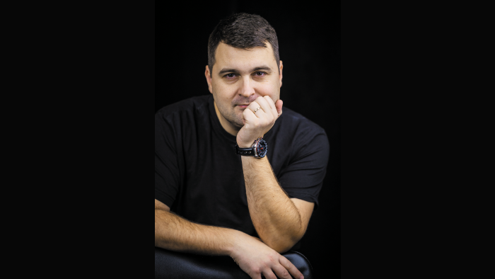 Alex Tomulescu, talent manager: Programul MBA m-a ajutat să câștig echivalentul a cel puțin 5 ani de experiență practică | OPINIE