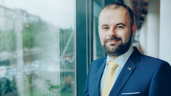 Bancher într-o țară sub presiune, cu o economie în suspensie. Cristian Popa, BNR, vocea leadershipului lucid