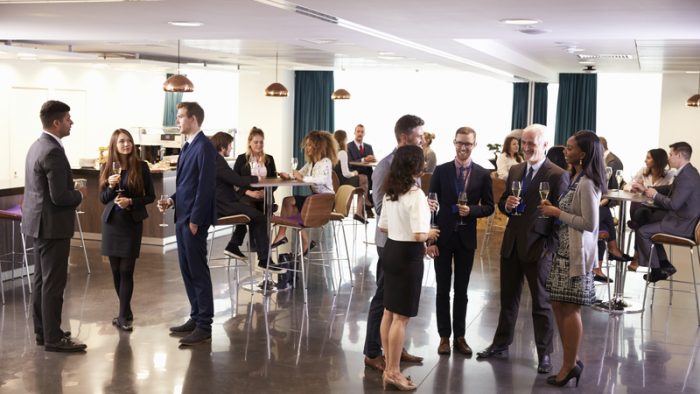 Puterea networking-ului: cum relațiile strategice îți pot transforma cariera