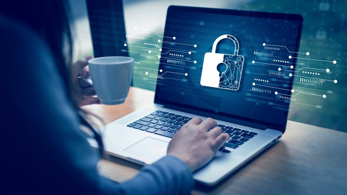 Europa de Est, noul lider în securitate cibernetică și apărare: un raport care schimbă perspectiva asupra regiunii