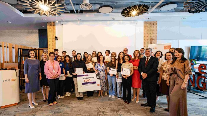 ING a premiat proiecte de business create de elevi de liceu