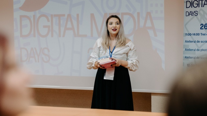 Povestea Loredanei Bertișan-Pop, tânăra profesoară de media digitală care l-a scos pe „dumneavoastră” din relația cu studenții: Nu cred în superioritatea de la catedră