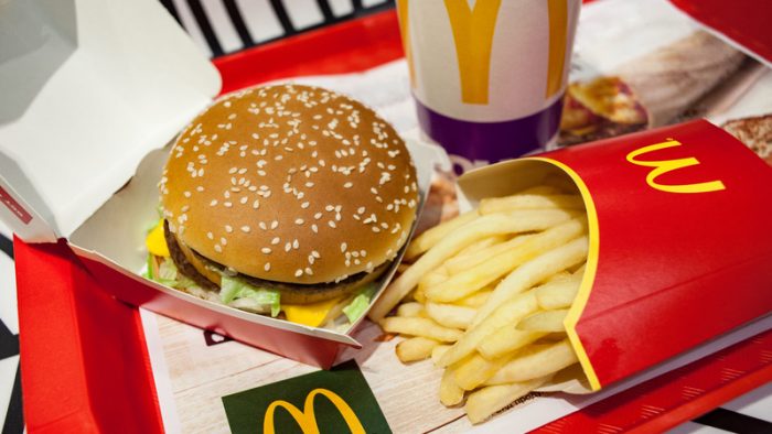 Poveste de brand. De la ce vine numele McDonald’s și cum a creat Ray Kroc acest imperiu