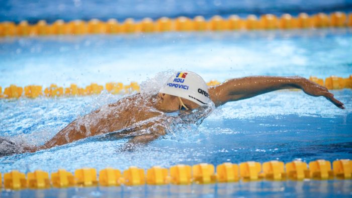 David Popovici câștigă aurul la 200 de metri liber la Campionatul Mondial de Natație după o ultimă lungime de bazin fantastică