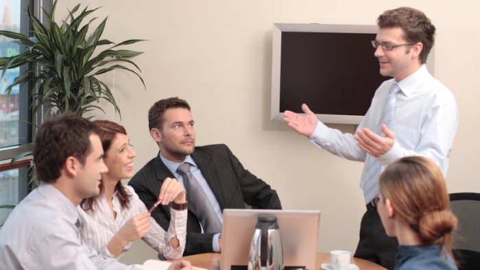 Un nou tip de sprijin pentru performanță: Coaching-ul 360° oferă liderilor un avantaj demonstrabil