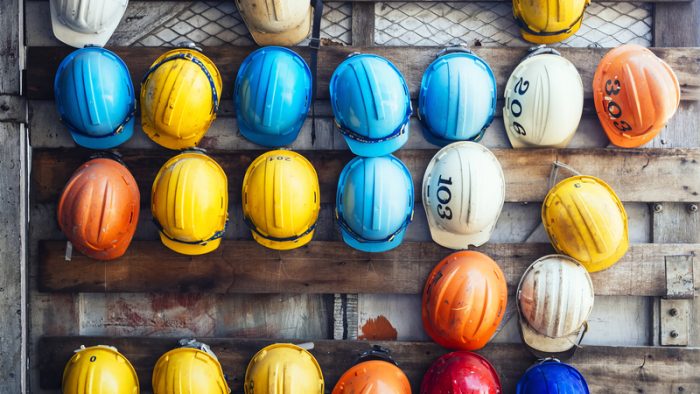 În siguranță la job pe cheltuiala proprie: câți angajați plătesc din propriul buzunar instruirea în domeniul sănătății