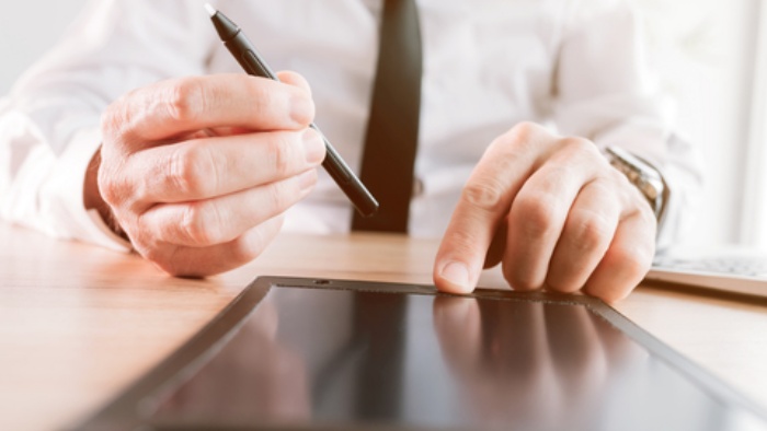 Adina Andrei, Infinite IT Solutions: HR-ul intră în era digitală. Procesul de semnare a documentelor de muncă poate fi redus de la câteva săptămâni la câteva minute