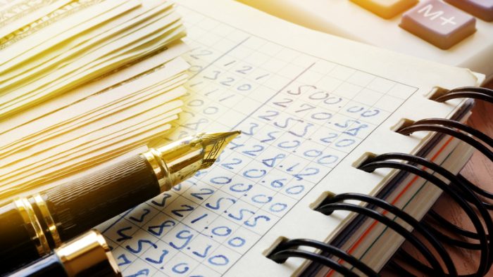 AI crește atractivitatea domeniului contabil: 2 din 5 angajați ar opta pentru reconversie. În ce condiții - STUDIU