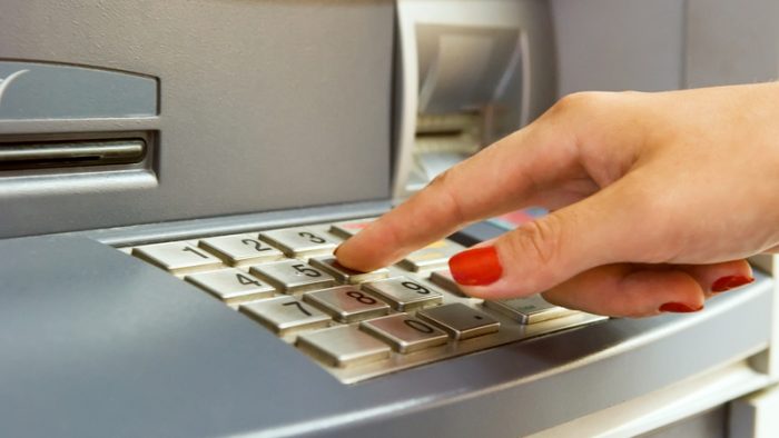 Facilități noi pentru micile afaceri: Salt Business elimină comisioanele și aduce 1% cashback