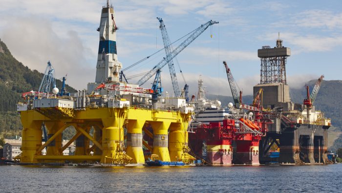 Petrolul înregistrează scăderi importante ale prețurilor. De ce se află sub presiune | ANALIZĂ XTB
