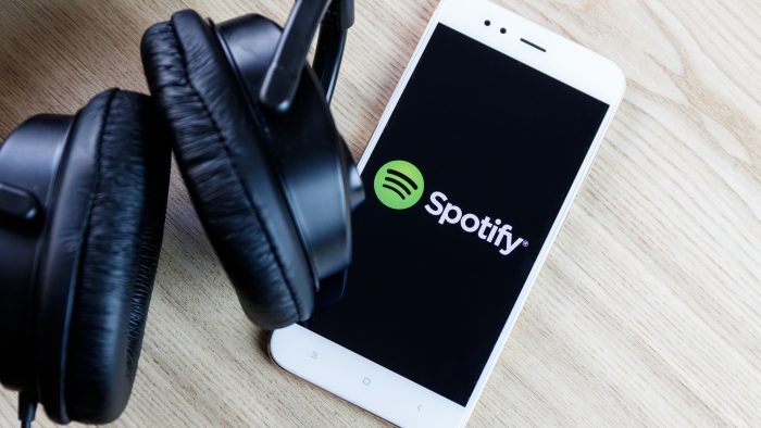 Spotify o să marcheze muzica generată cu inteligență artificială
