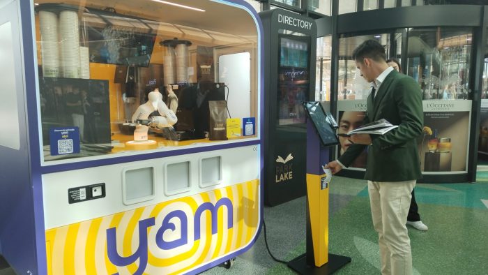 Primul robot barista YAM, lansat la ParkLake Shopping Center
